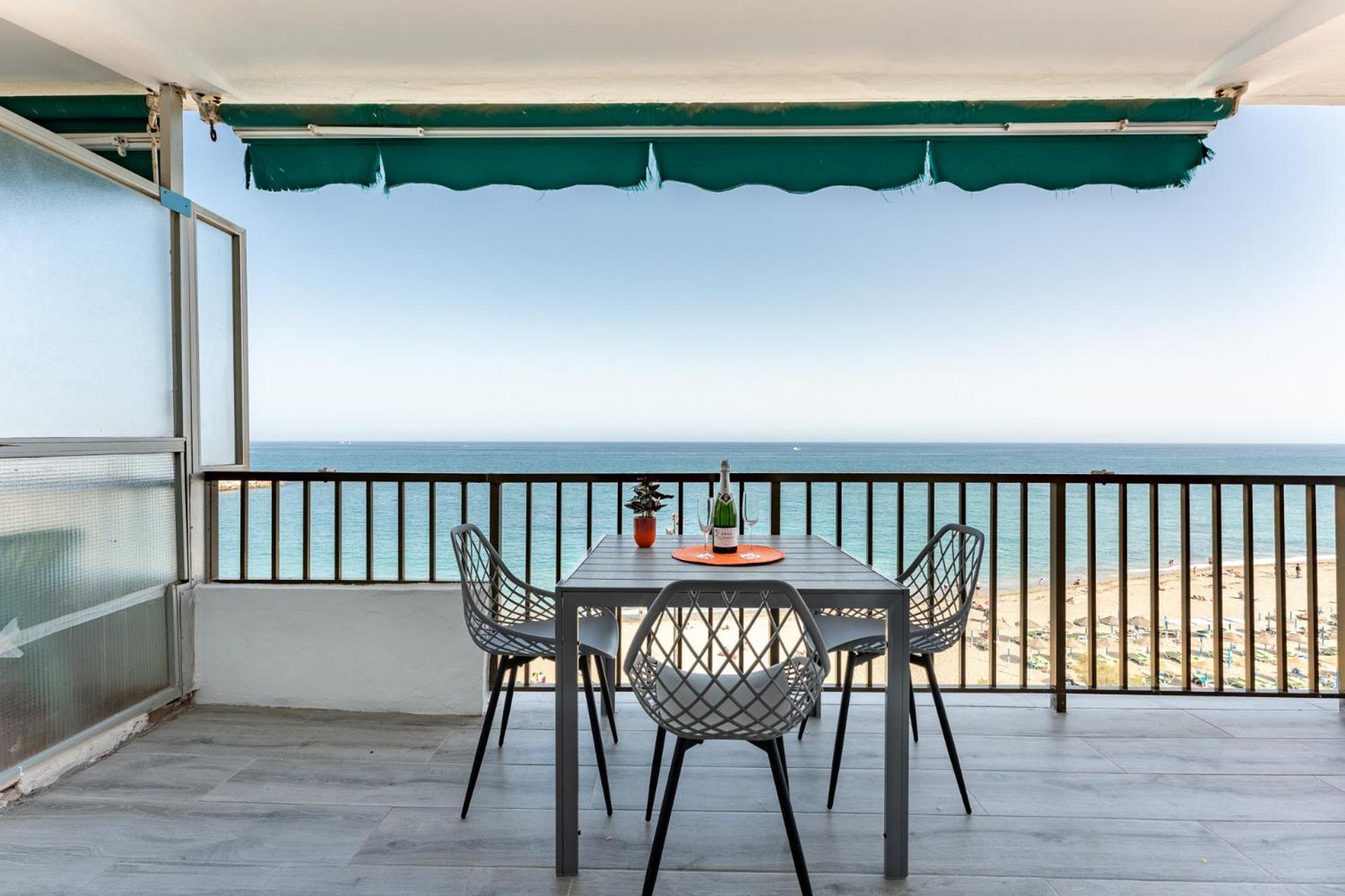 Malagasuite Golden Views Fuengirola Exterior photo