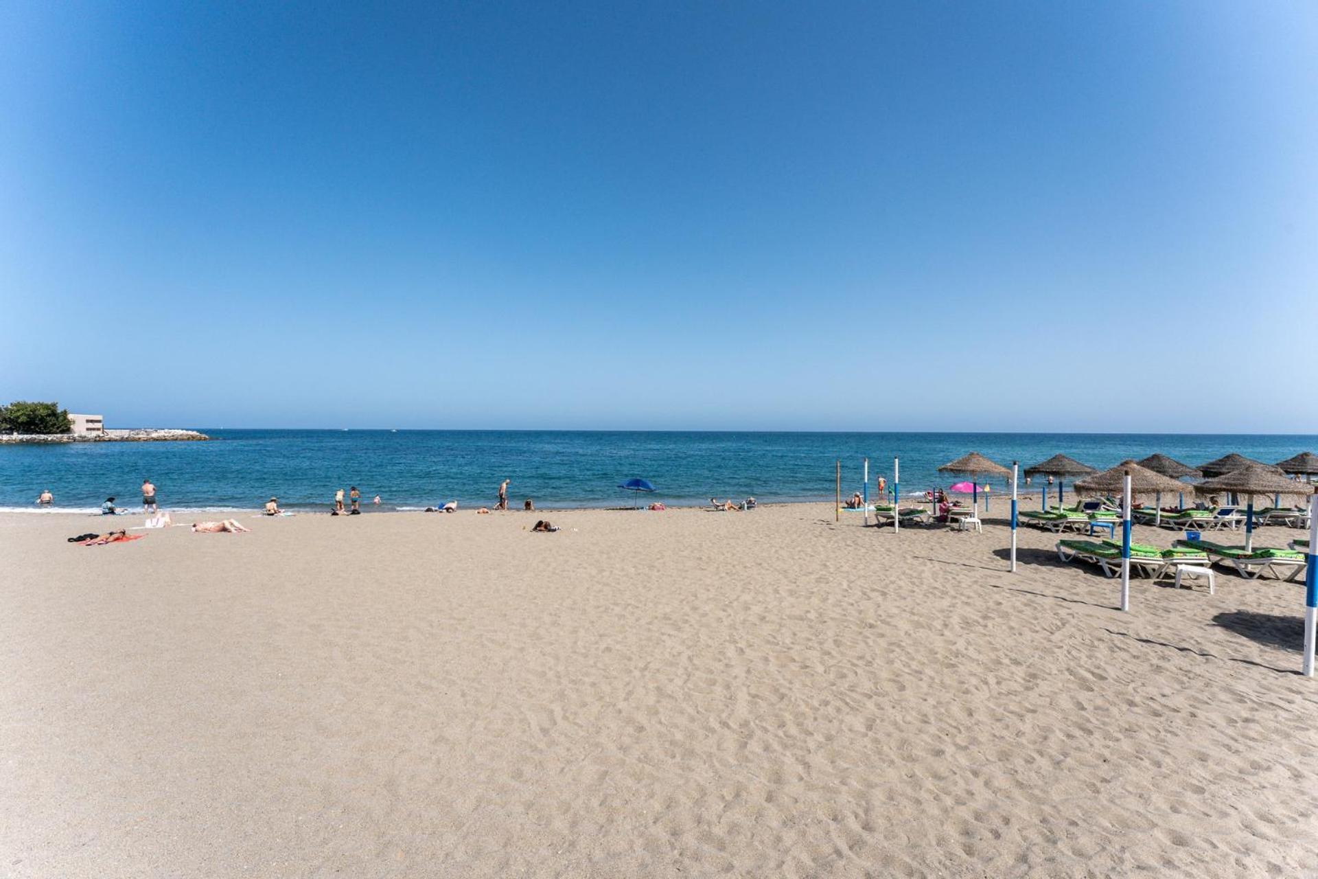 Malagasuite Golden Views Fuengirola Exterior photo